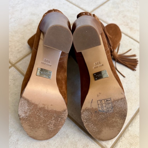 Michael Kors Collection Boho Fringe Suede Leather Ankle Boots Tassel Camel 8.5 - Picture 13 of 15